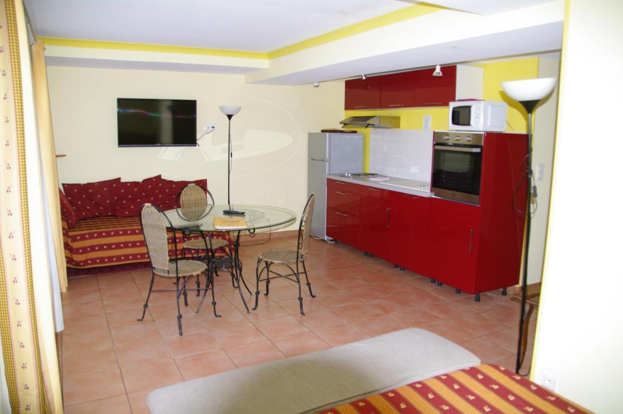 Residence Le Saint Victor Fontvieille Zewnętrze zdjęcie