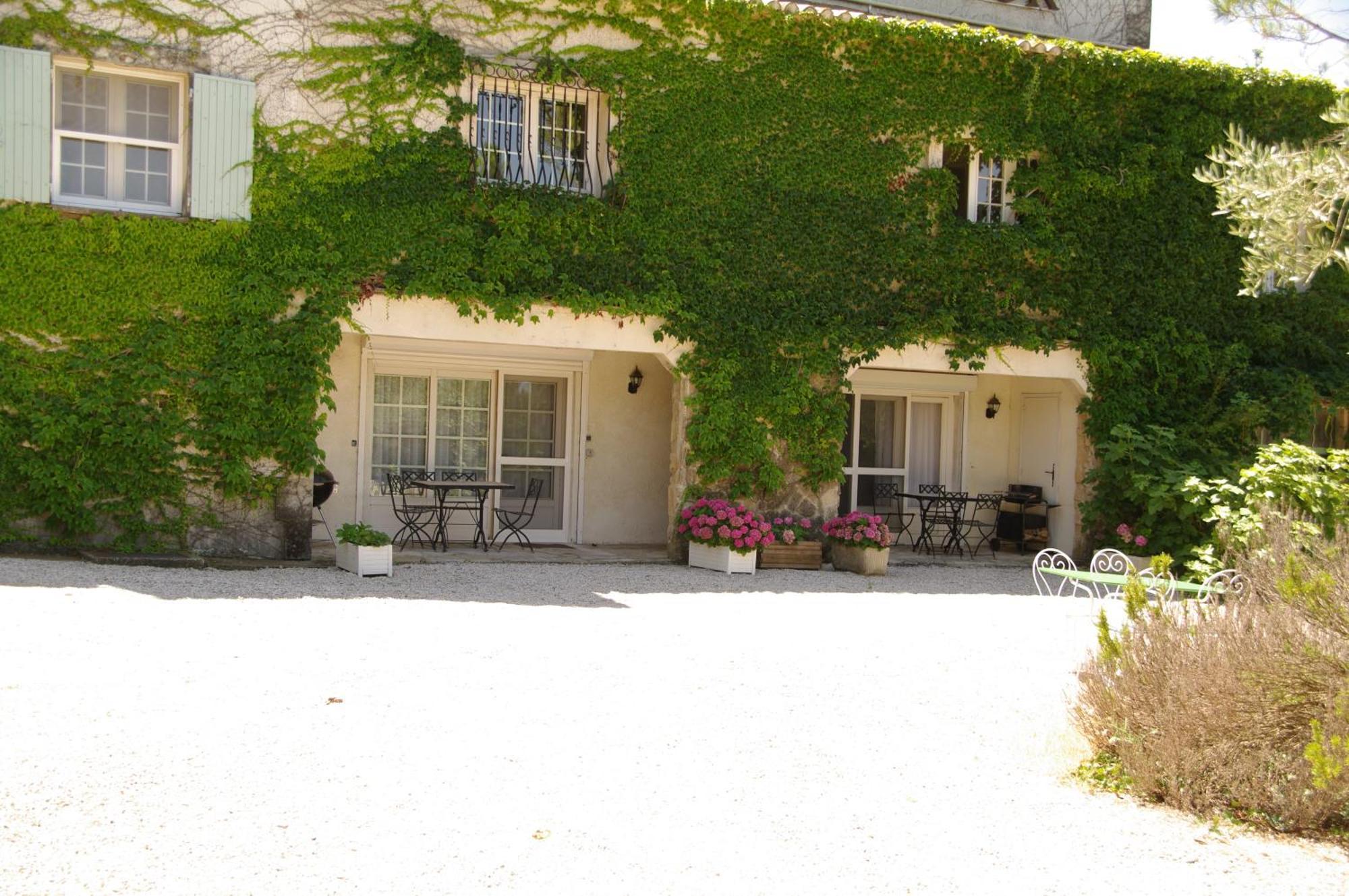 Residence Le Saint Victor Fontvieille Zewnętrze zdjęcie