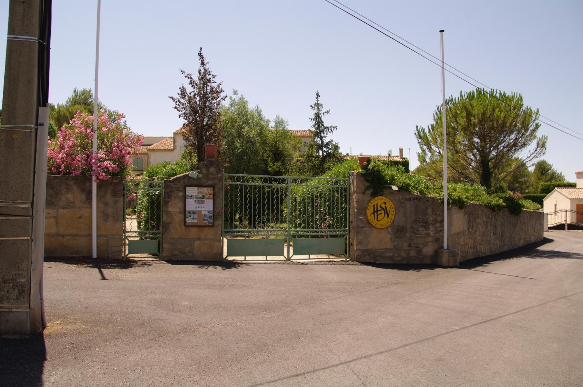 Residence Le Saint Victor Fontvieille Zewnętrze zdjęcie