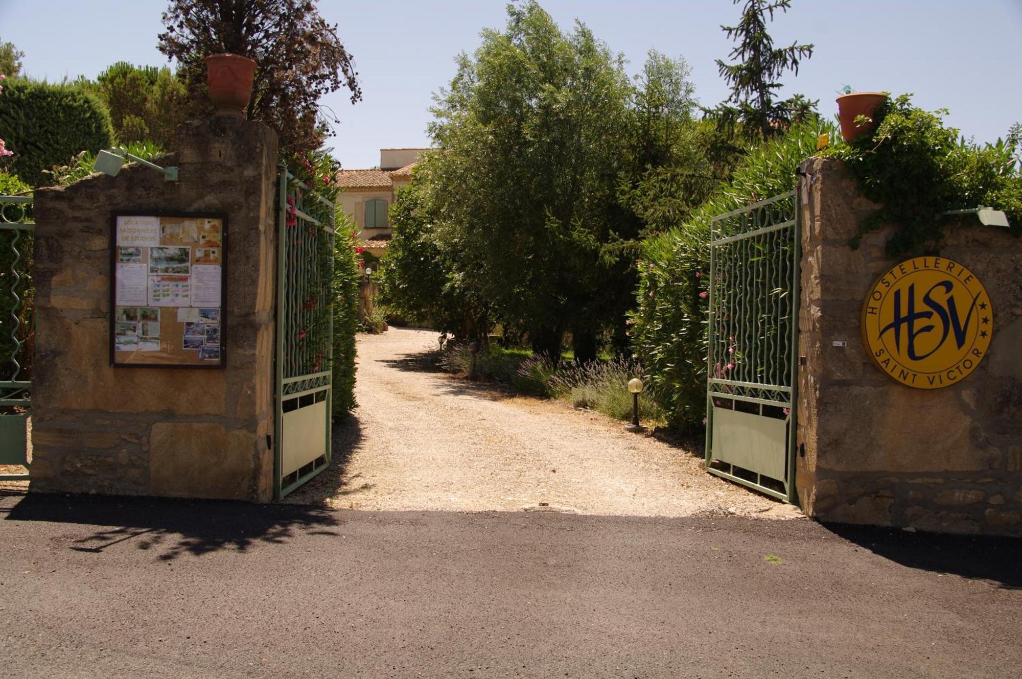 Residence Le Saint Victor Fontvieille Zewnętrze zdjęcie