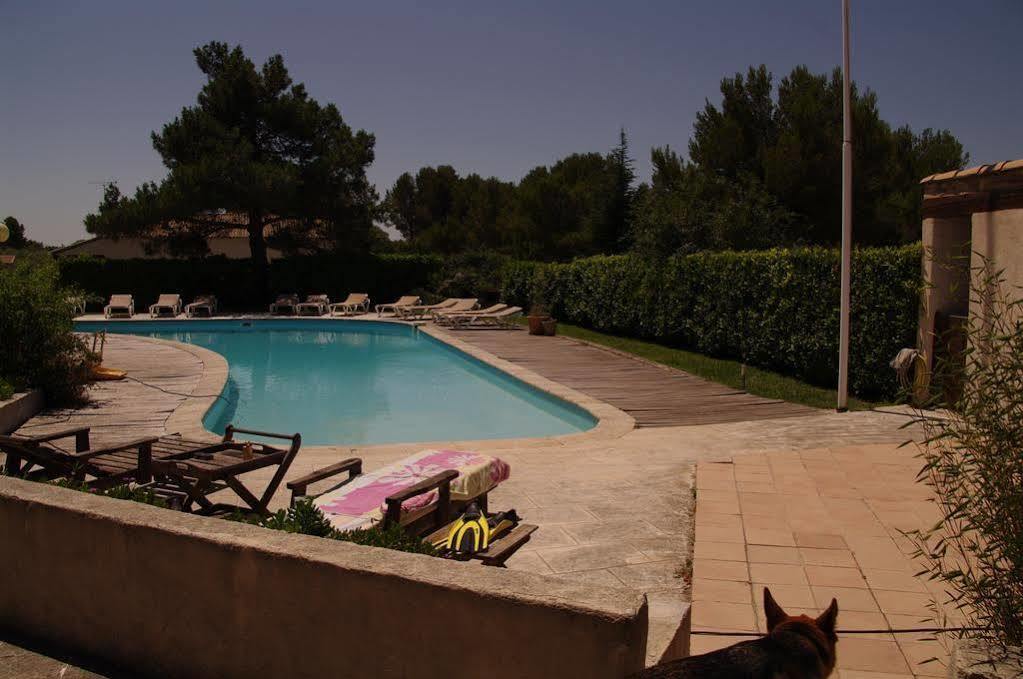 Residence Le Saint Victor Fontvieille Zewnętrze zdjęcie