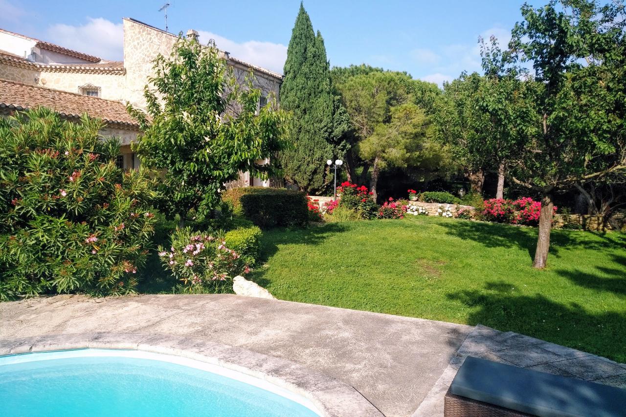 Residence Le Saint Victor Fontvieille Zewnętrze zdjęcie