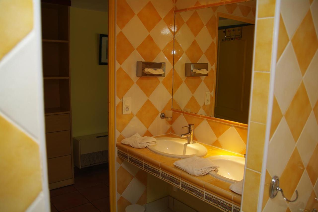 Residence Le Saint Victor Fontvieille Zewnętrze zdjęcie