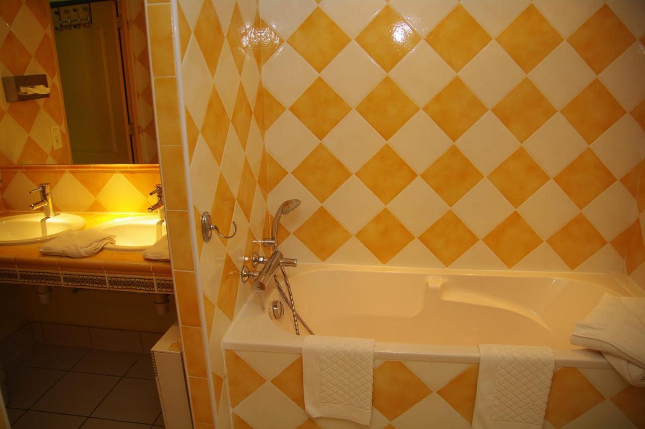 Residence Le Saint Victor Fontvieille Zewnętrze zdjęcie